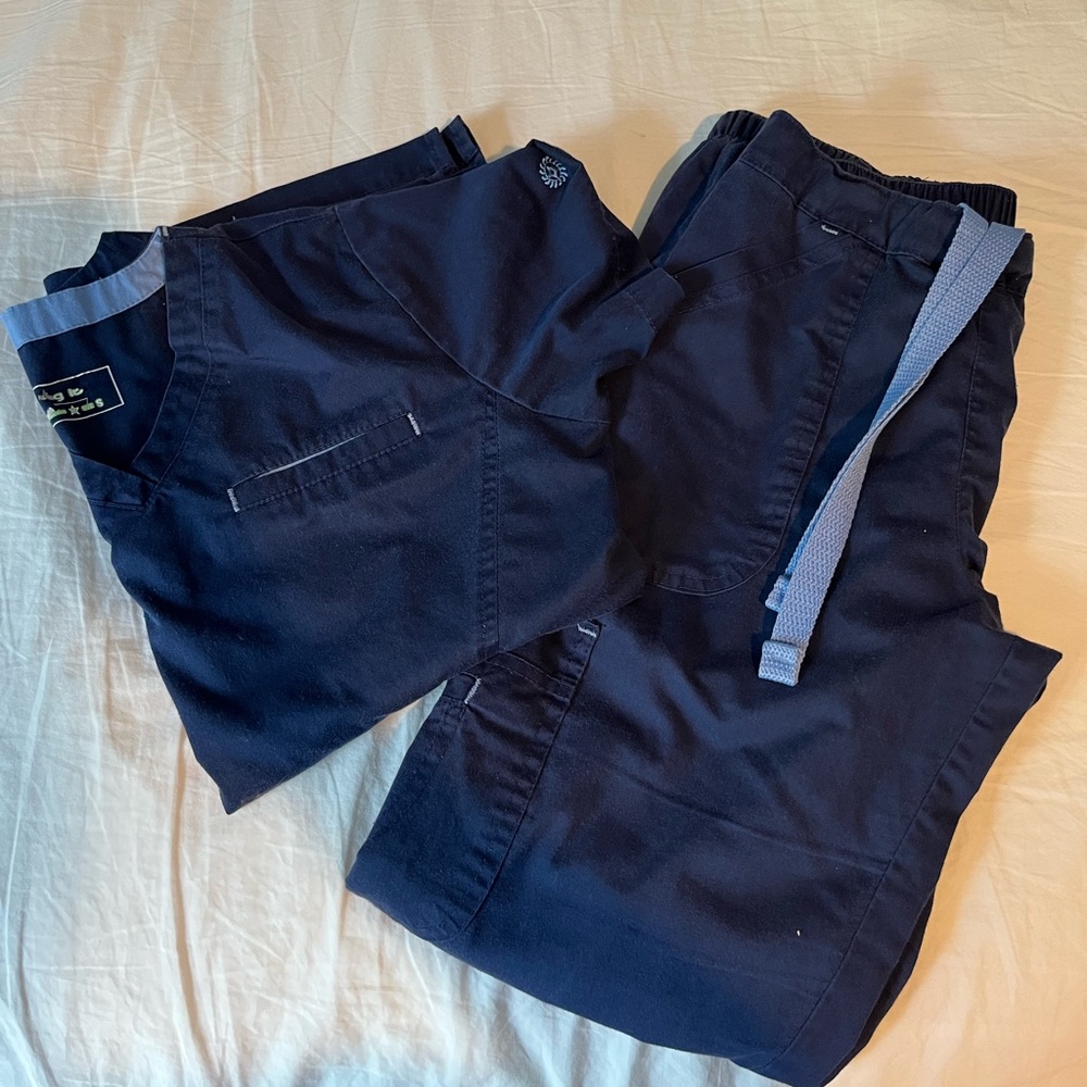 Navy scrub set